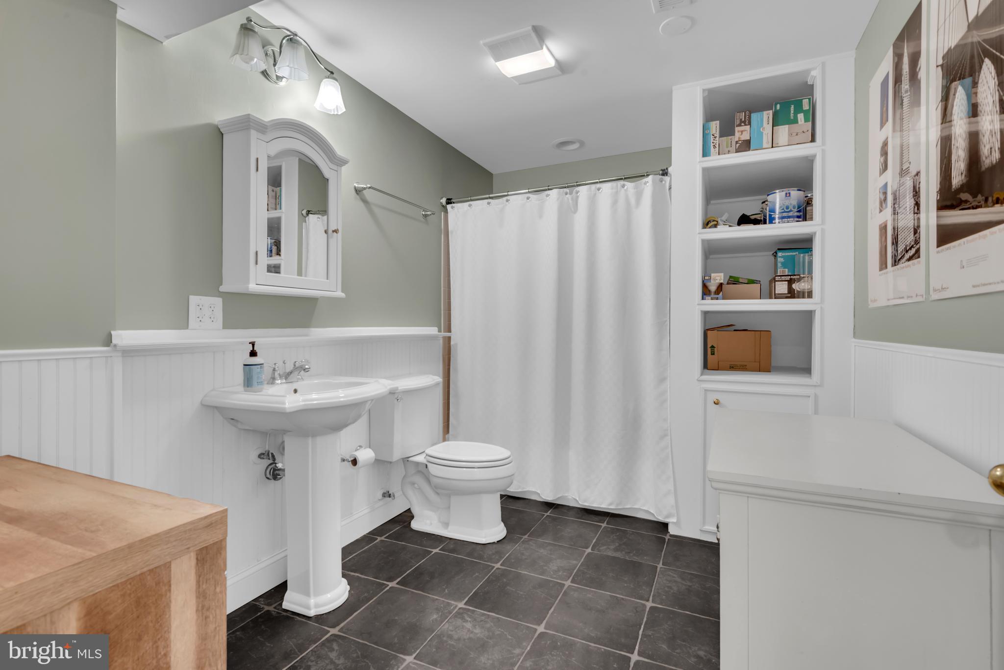 FARMINGTON VILLAGE - Residential