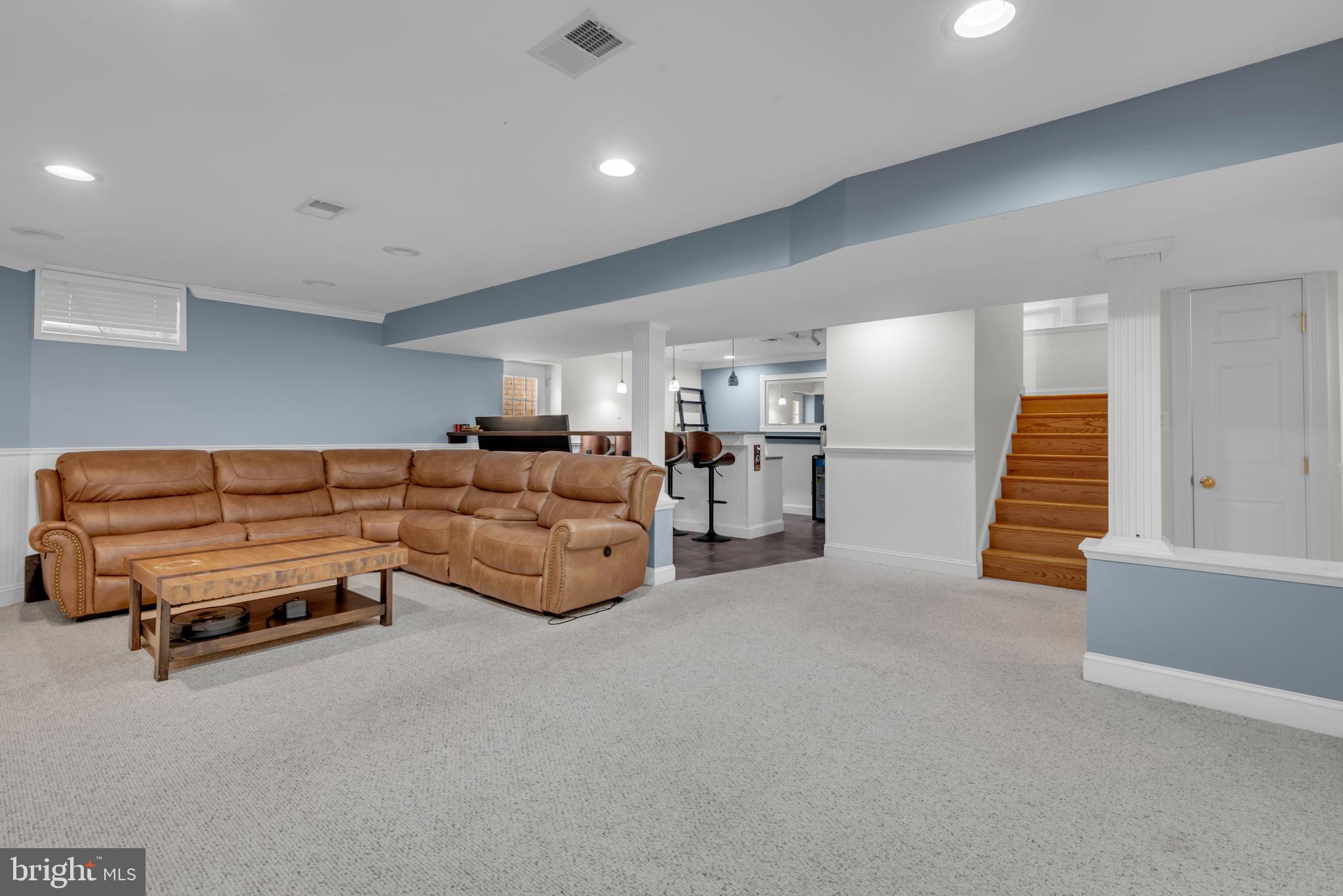 FARMINGTON VILLAGE - Residential