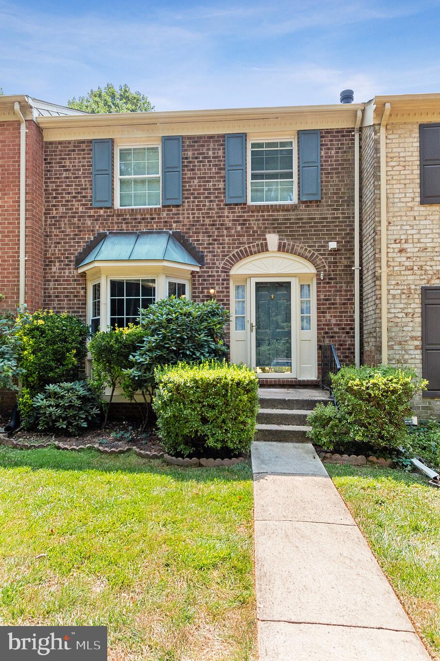 TOWNES OF WAKEFIELD - Residential Lease