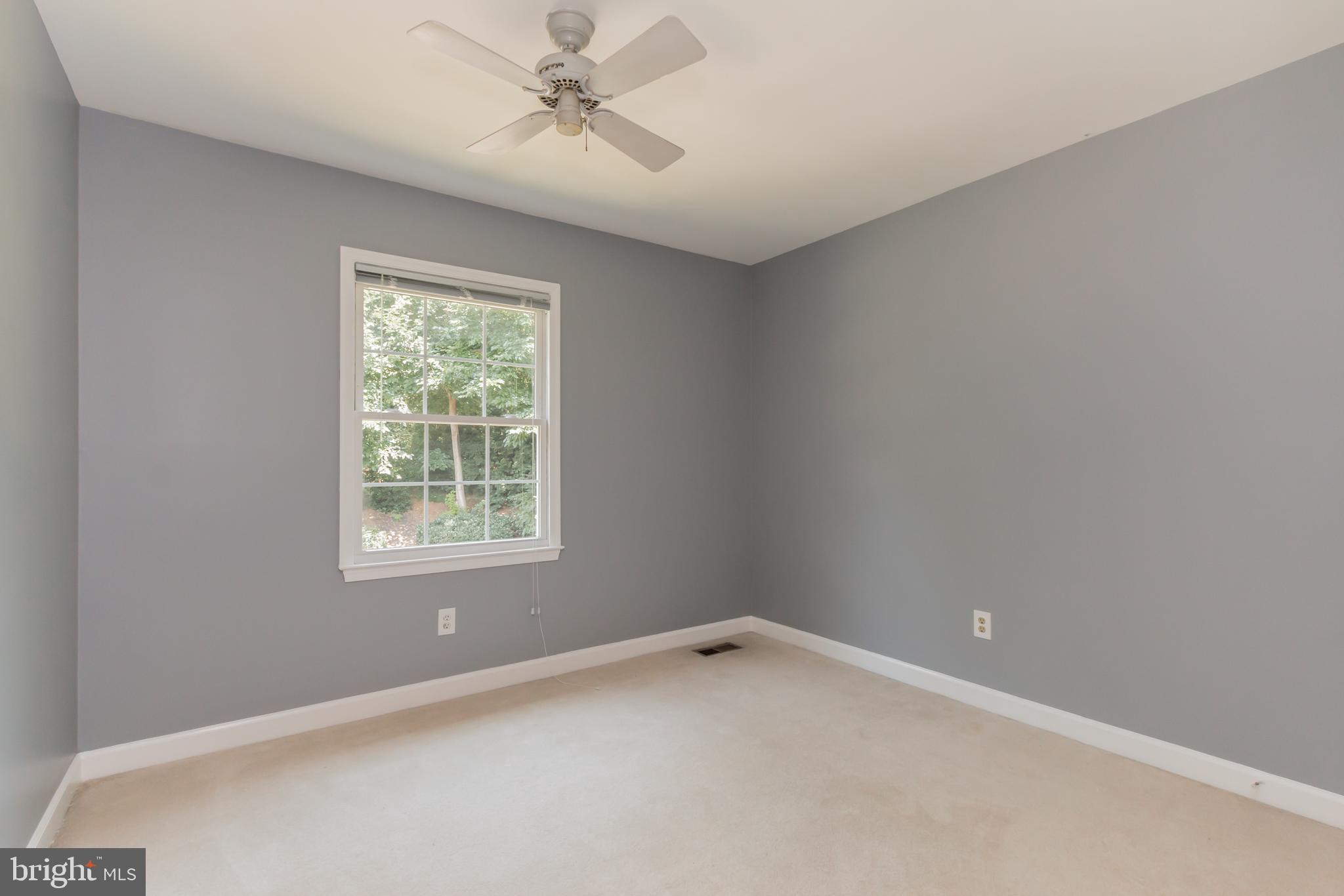 TOWNES OF WAKEFIELD - Residential Lease