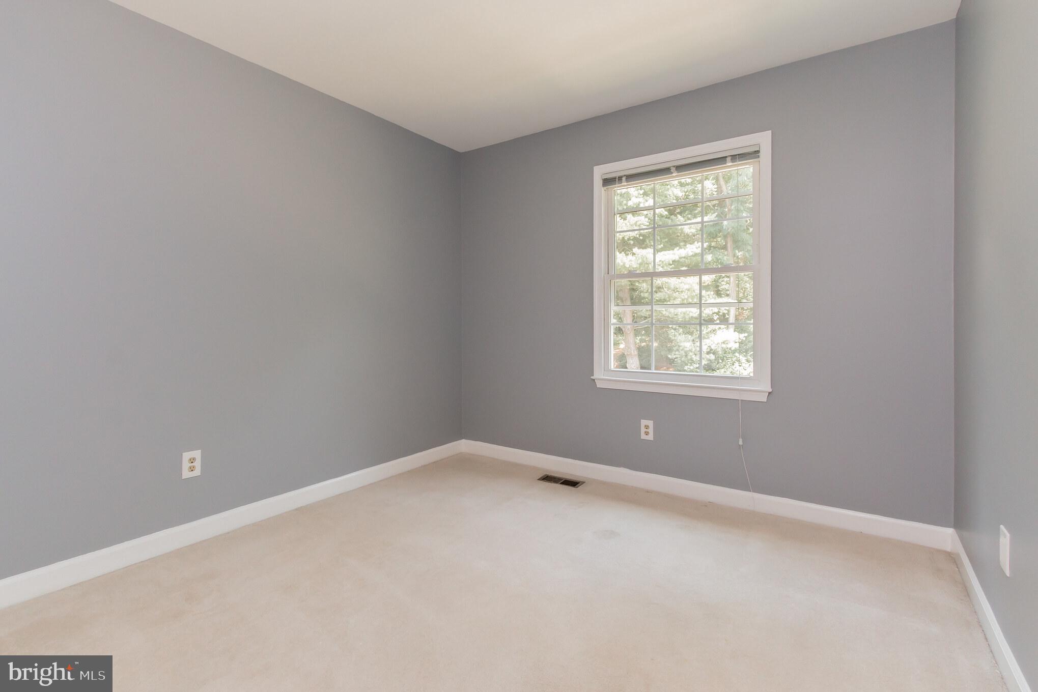 TOWNES OF WAKEFIELD - Residential Lease