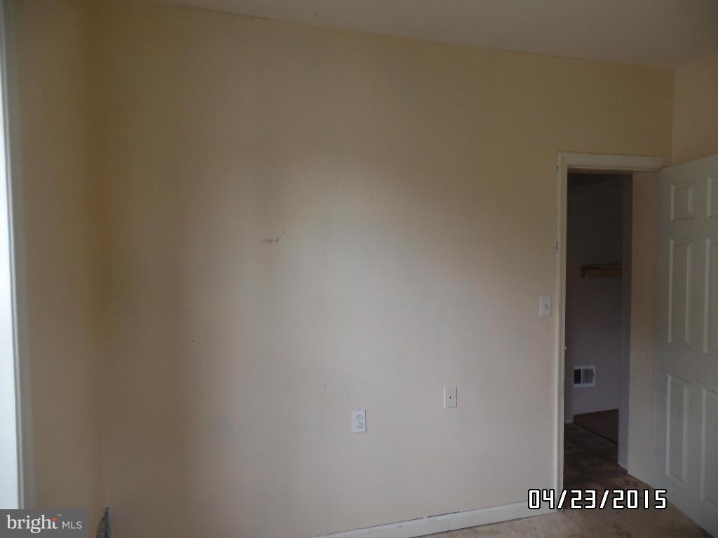 LARCHMONT - Residential