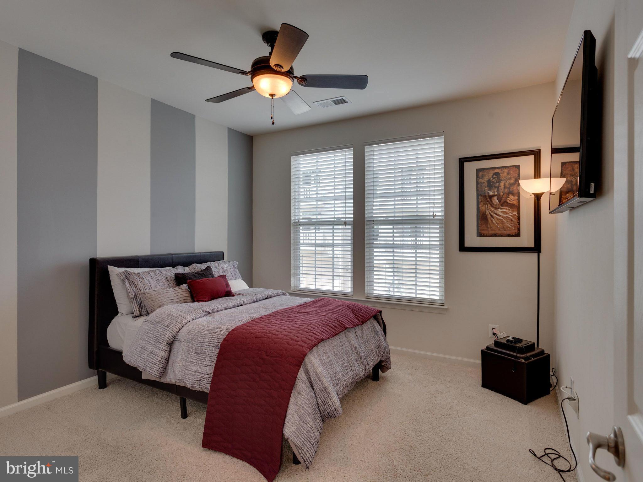 POTOMAC CLUB - Residential