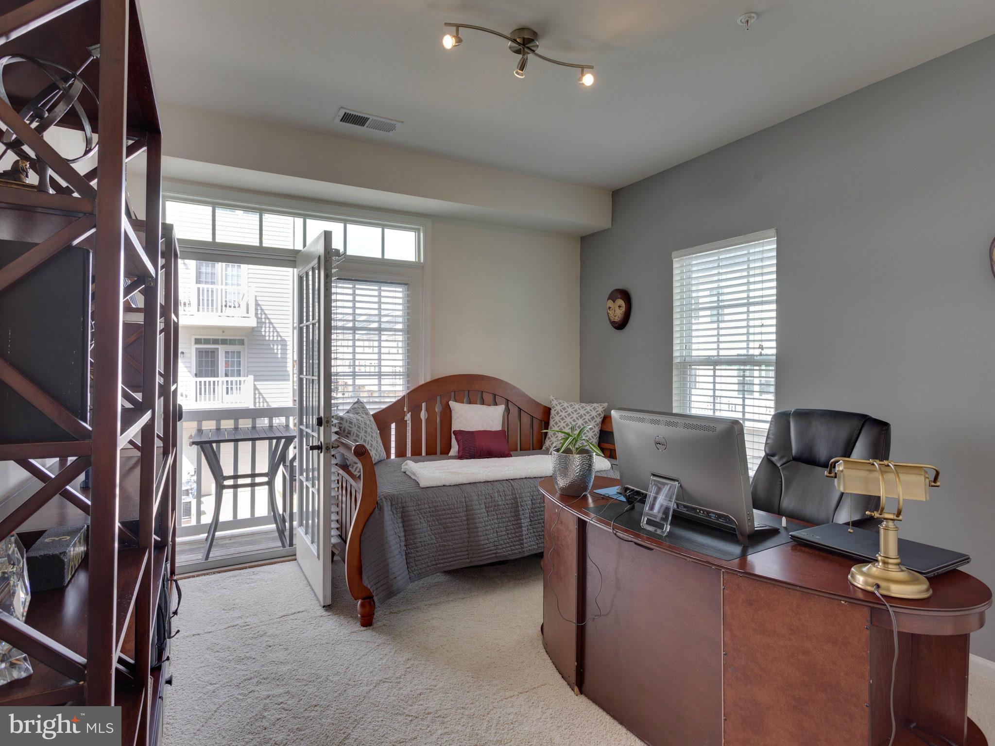 POTOMAC CLUB - Residential