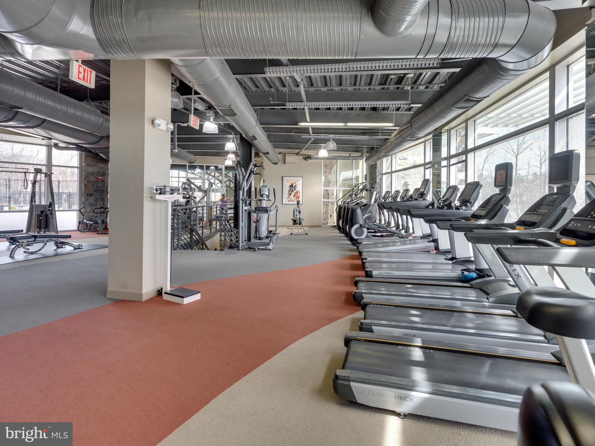 POTOMAC CLUB - Residential