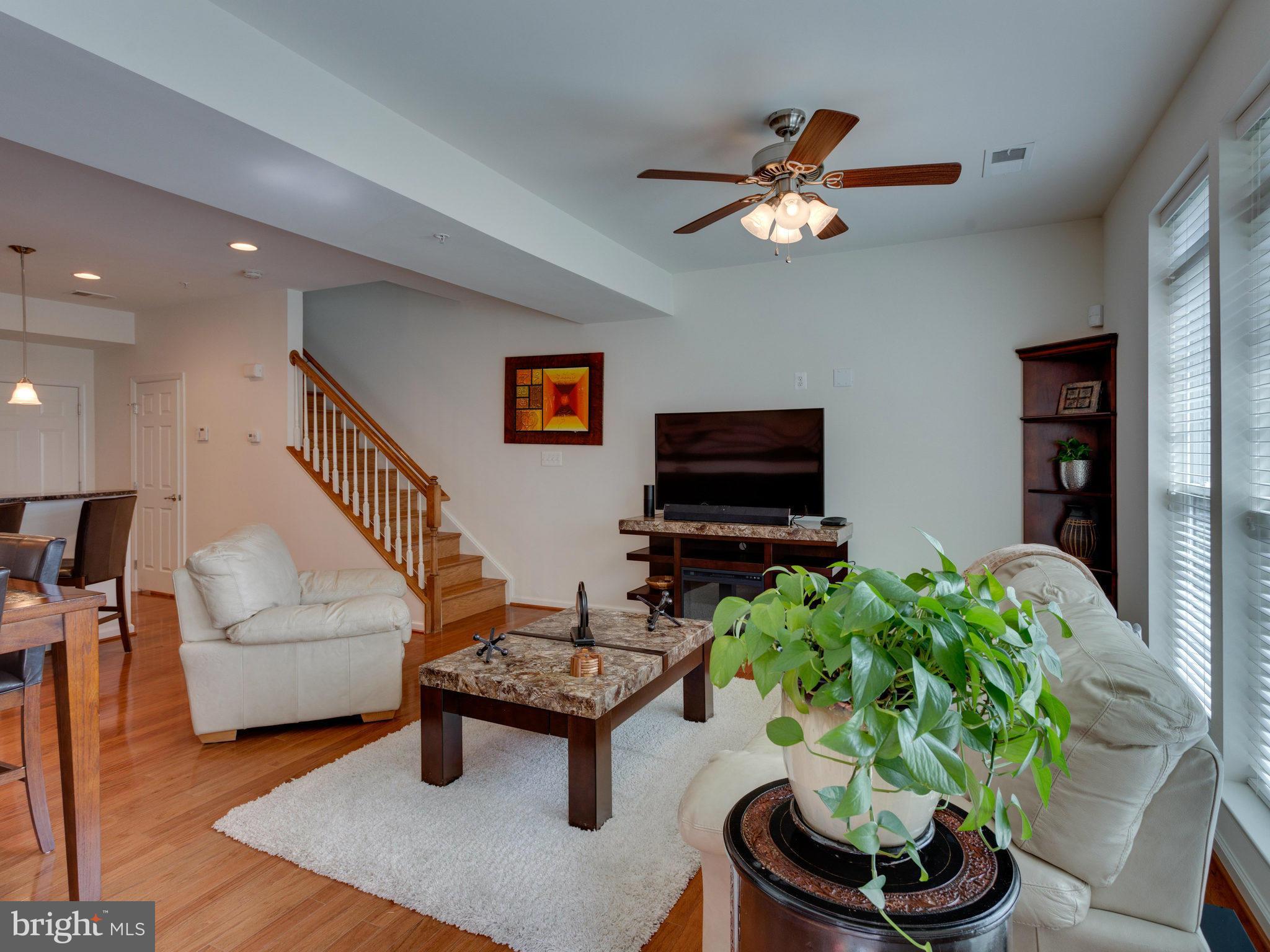 POTOMAC CLUB - Residential