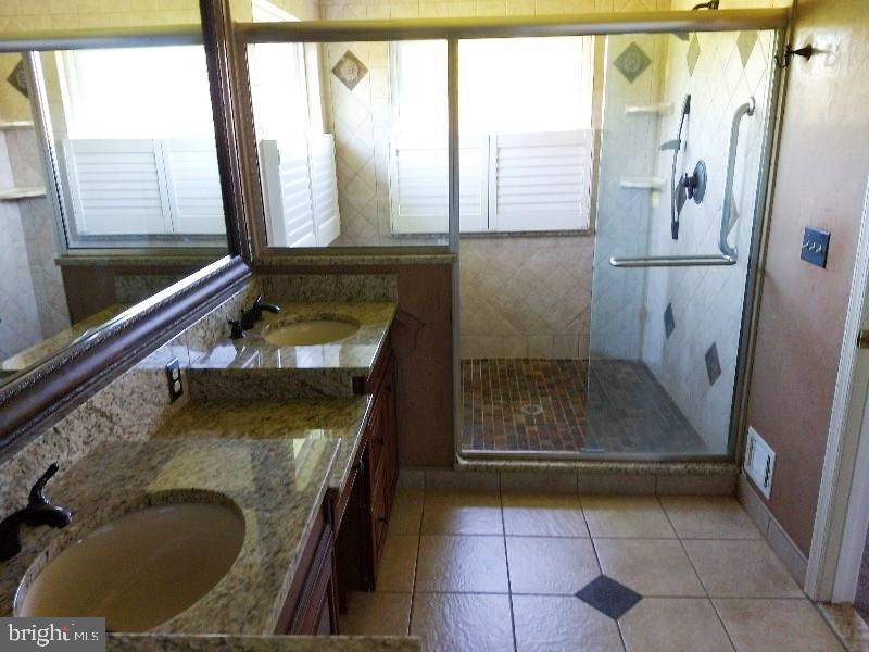 GLENWOOD SPRINGS - Residential Lease