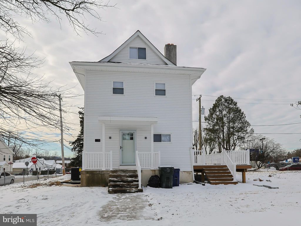 listing image 0