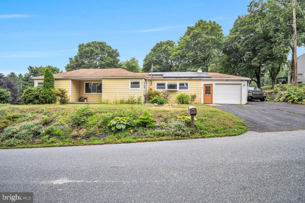 601 GAYNOR LANE