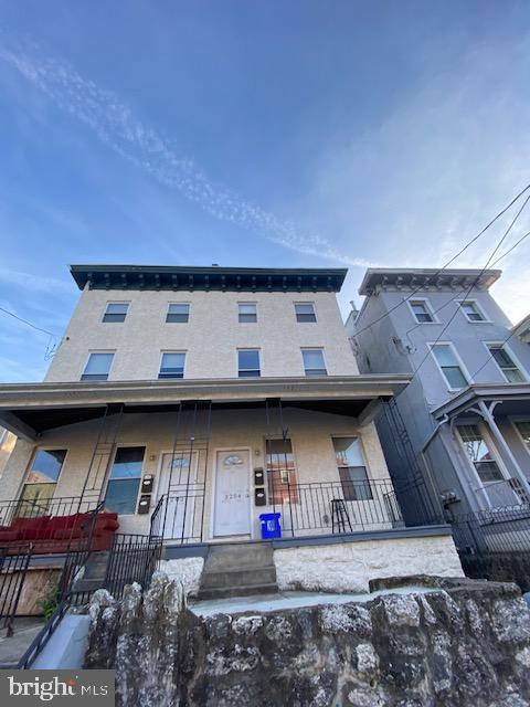 3202 HAMILTON STREET