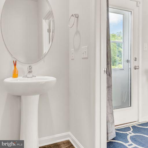 SPRING VILLAGE - Residential