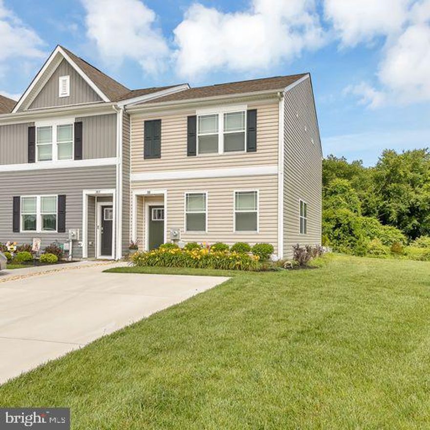 Beautiful 3 bedroom, 2.5 bath end unit  townhome in a  move-in ready condition! Serene backyard with a great view of trees and green areas.  Only five minutes or less from shopping, restaurants, and the movie theater. This home is immaculate and has been carefully maintained and lived in. A stylish kitchen  with plenty of cabinets and overhang for stools further adds seating for entertainment and additional storage. This corner lot property has a large backyard , an outdoor fireplace, finished flowerbeds,  and a vinyl privacy fence. . Lawn care service, including mowing, grass maintenance, and flower bed care is included in the HOA.
Property is also listed for Lease with a monthly rent of $1850.