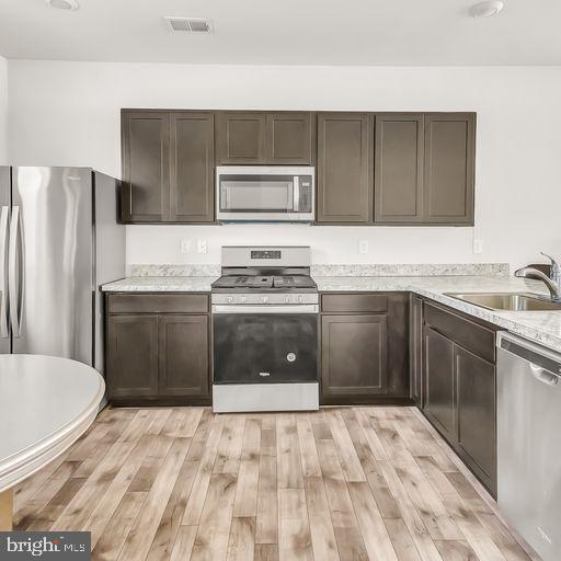 SPRING VILLAGE - Residential