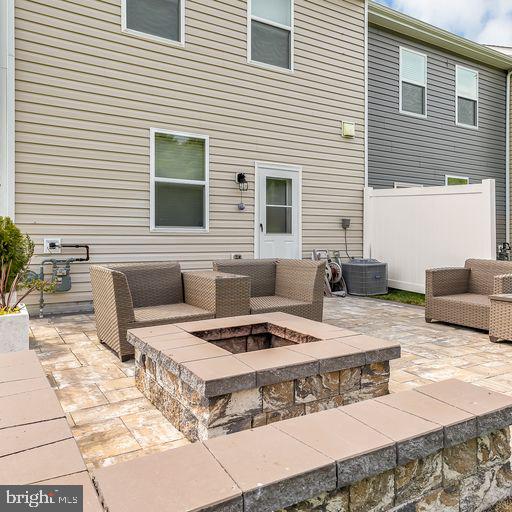 SPRING VILLAGE - Residential