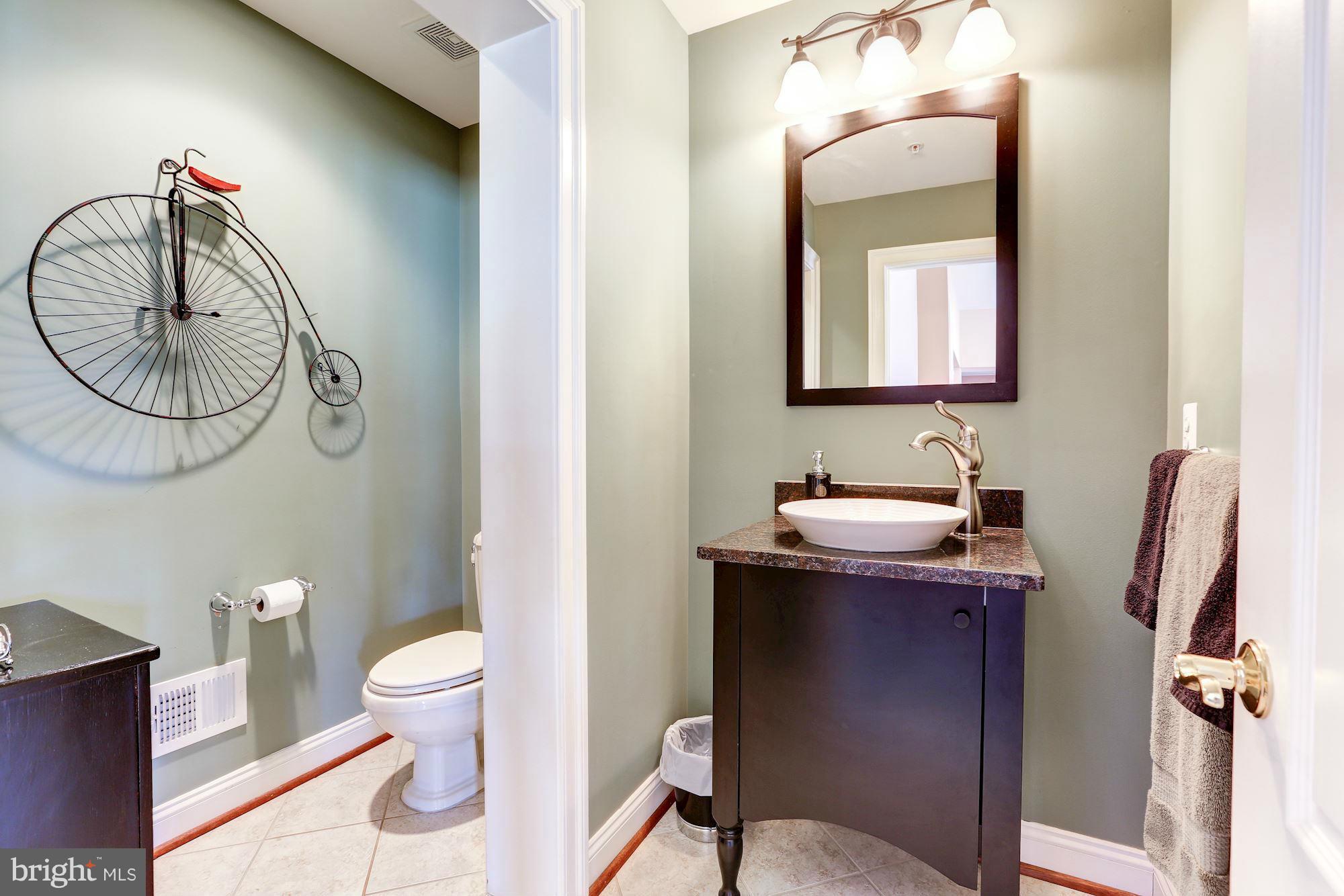 POOLESVILLE - Residential