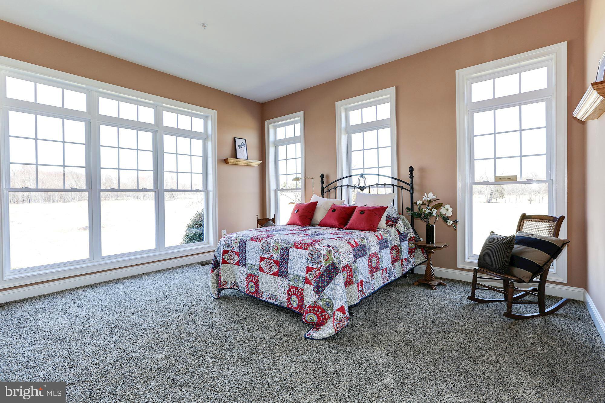 POOLESVILLE - Residential