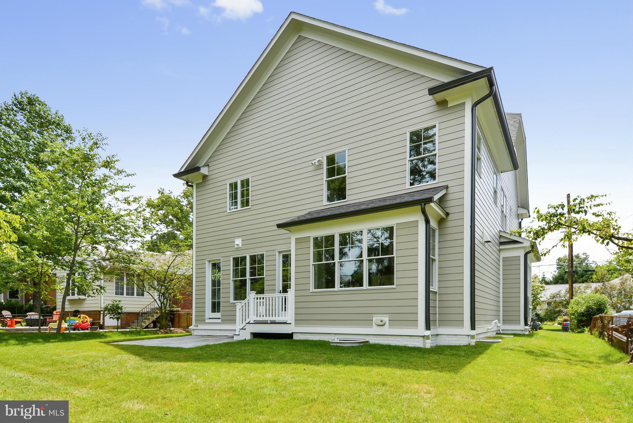 HENDRY ESTATES - Residential