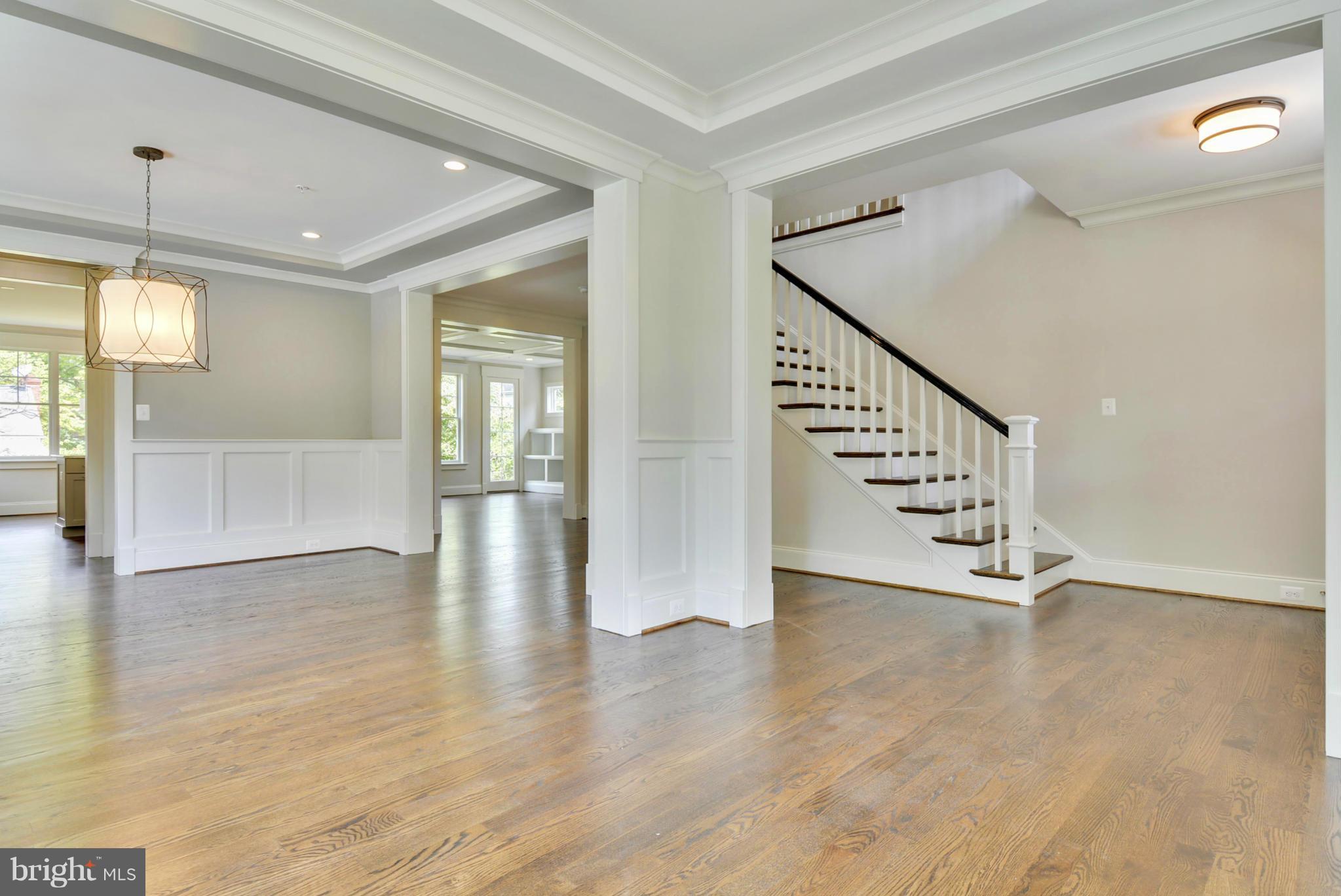 HENDRY ESTATES - Residential