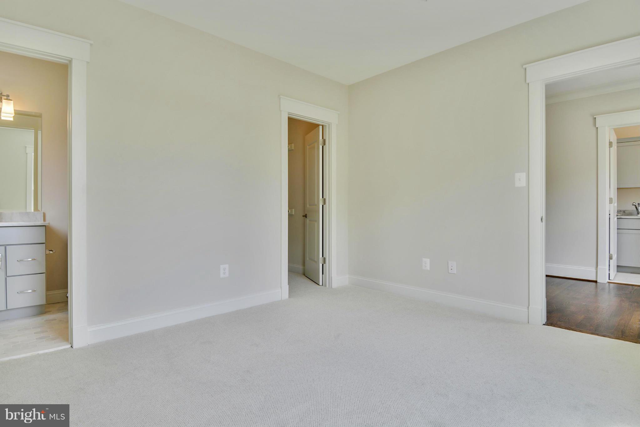 HENDRY ESTATES - Residential