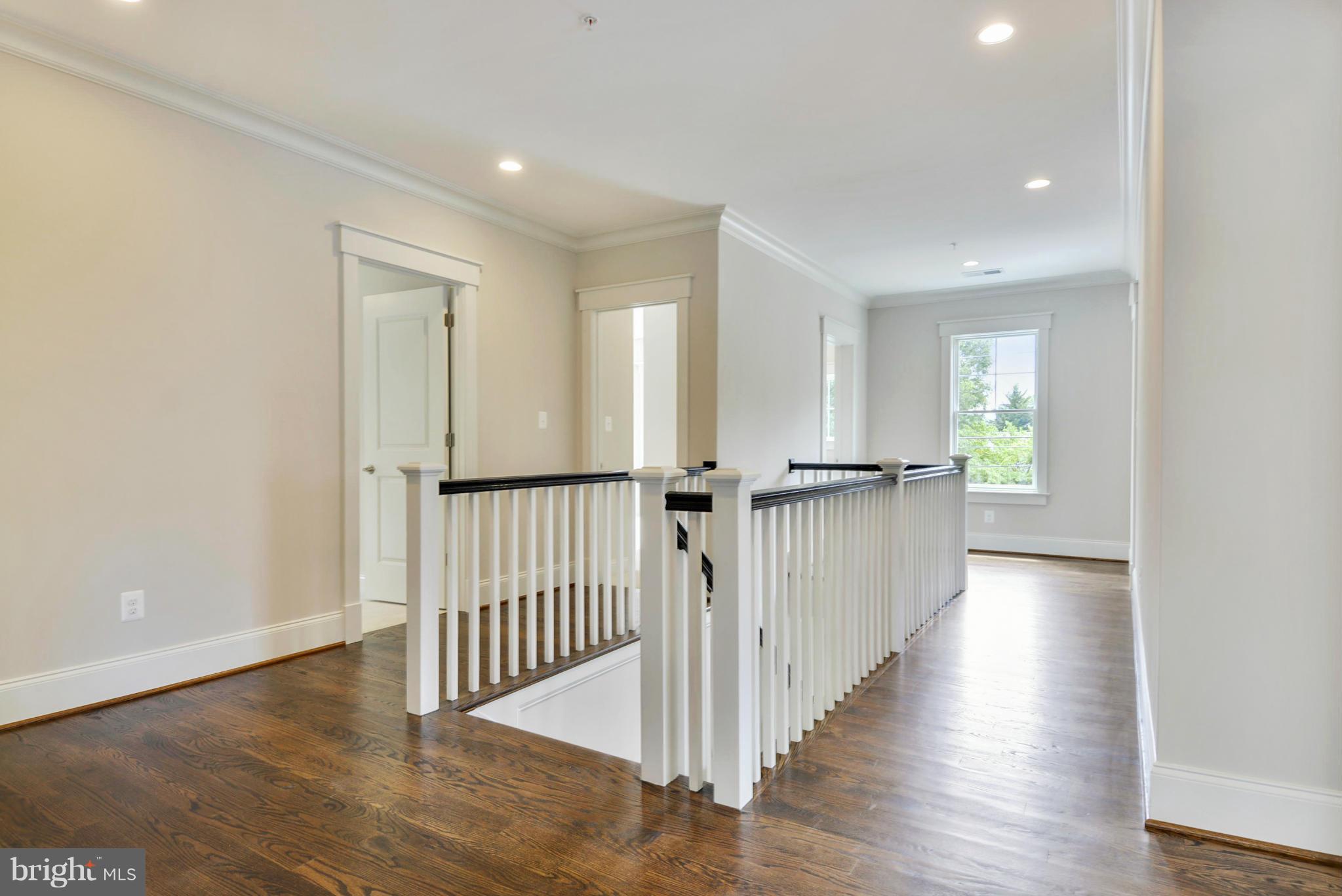 HENDRY ESTATES - Residential