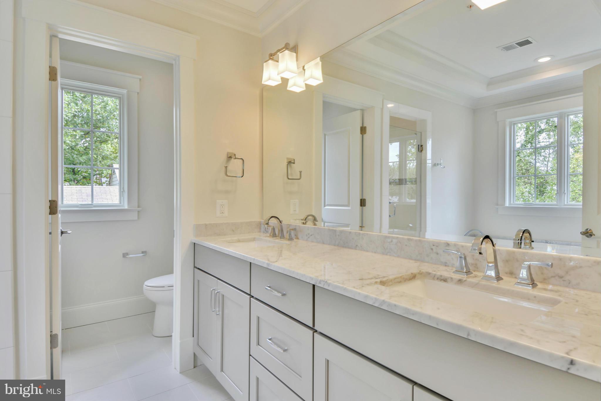 HENDRY ESTATES - Residential