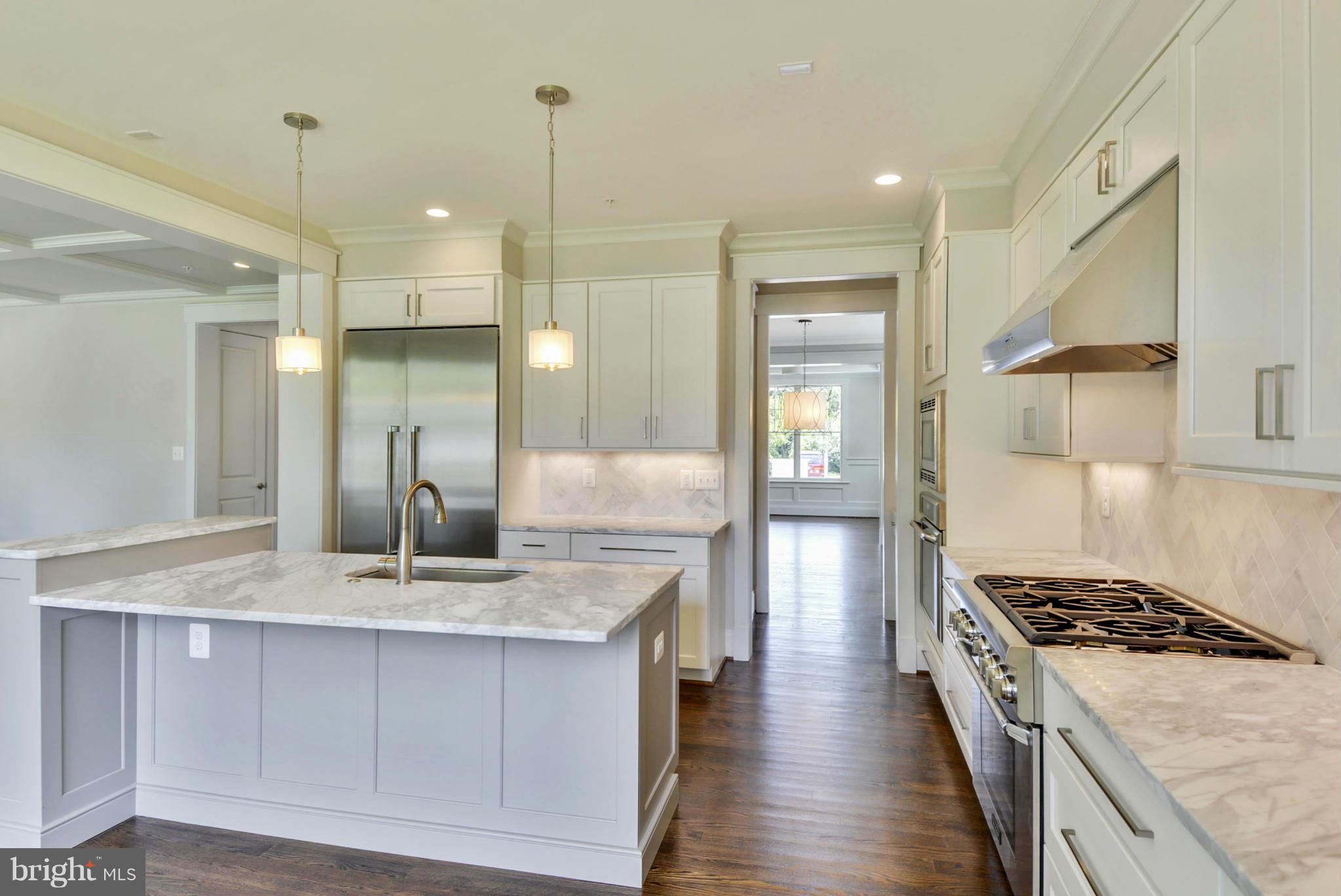HENDRY ESTATES - Residential