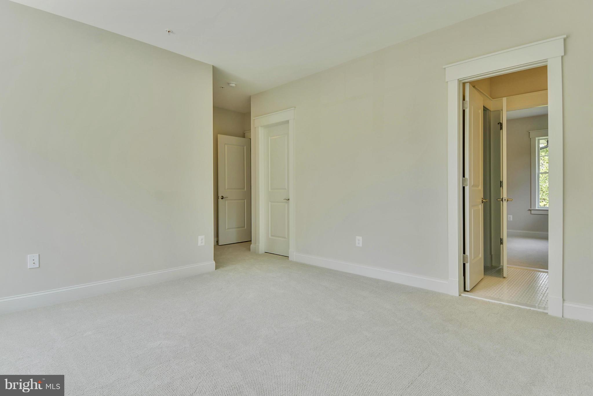 HENDRY ESTATES - Residential