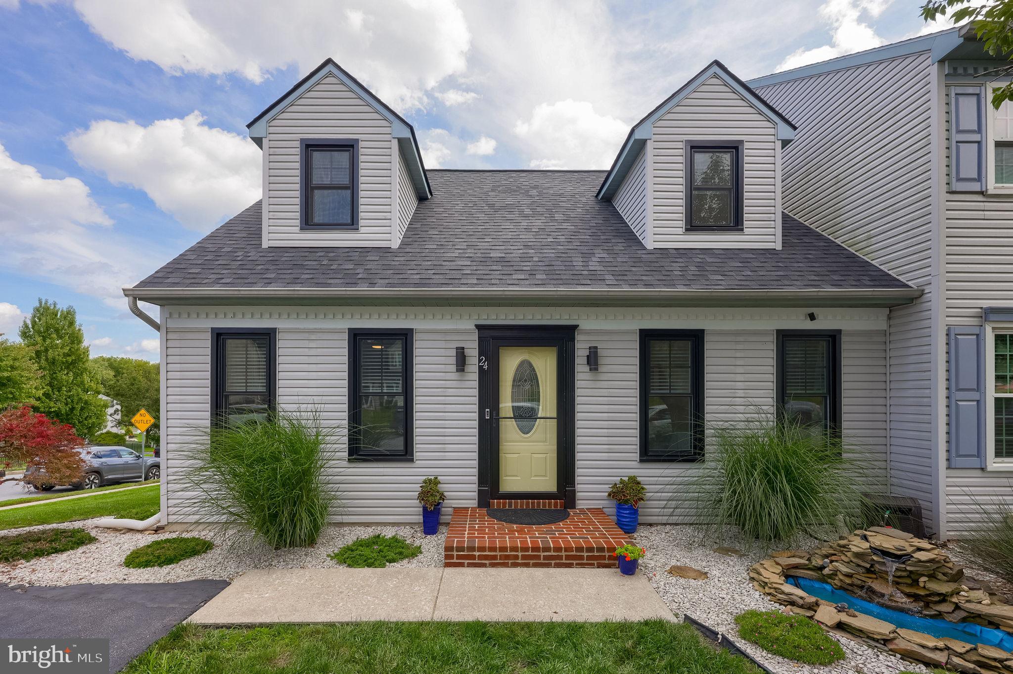 24 KENBRIDGE LANE