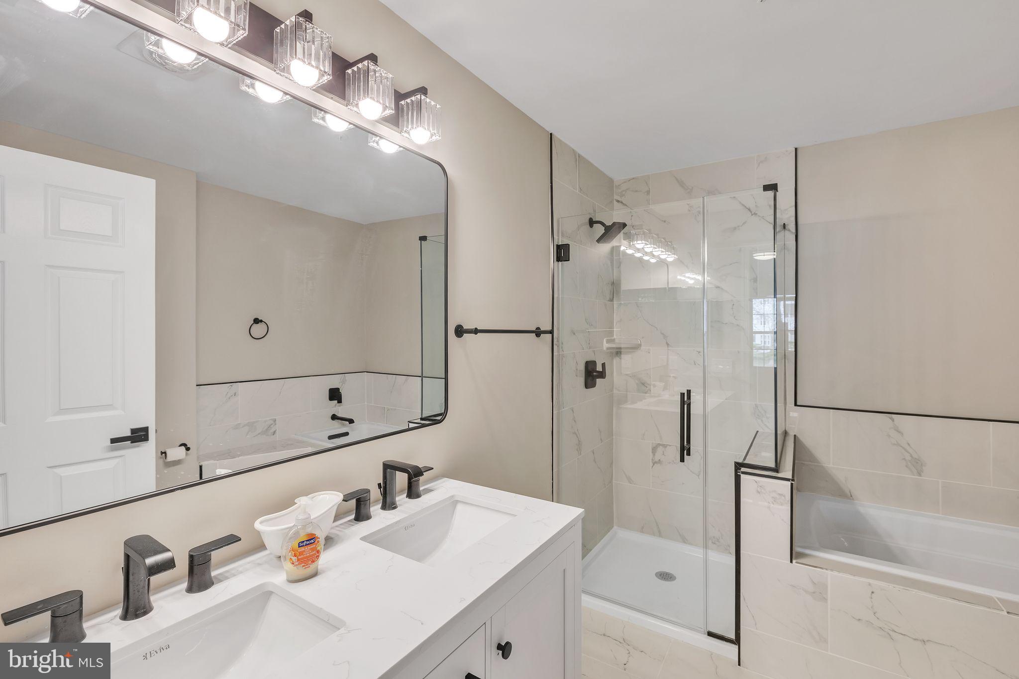 COVINGTON CONDOMINIUMS - Residential