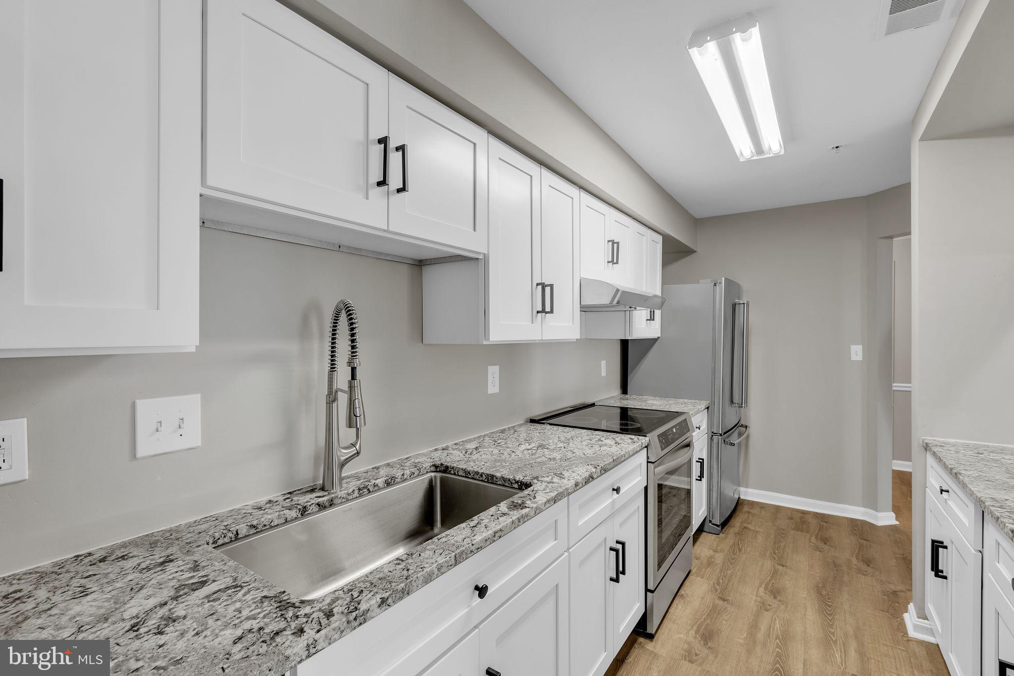 COVINGTON CONDOMINIUMS - Residential