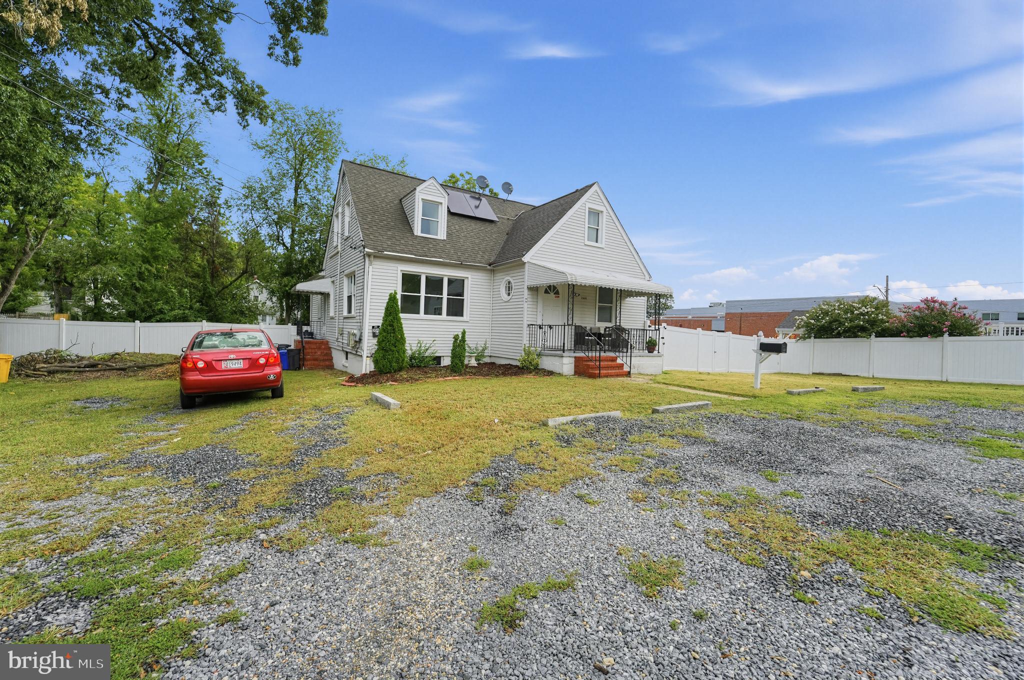 204 5TH AVENUE SW