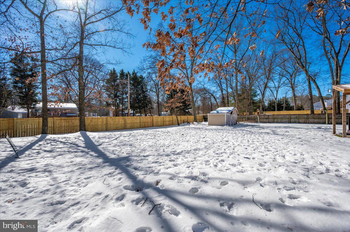 OAK HOLLOW - Residential