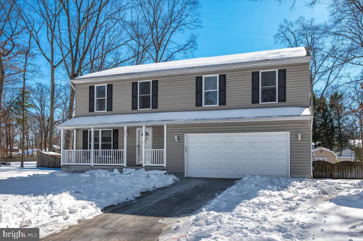 OAK HOLLOW - Residential