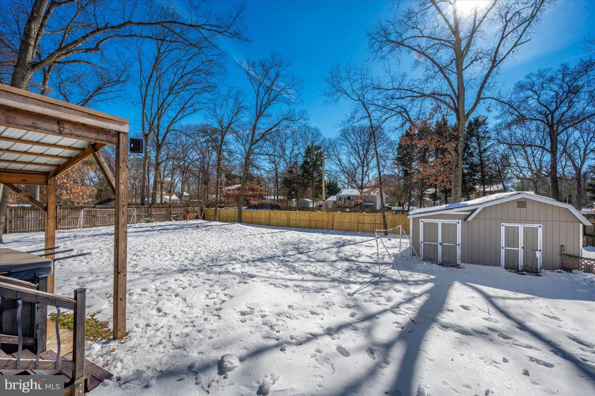 OAK HOLLOW - Residential