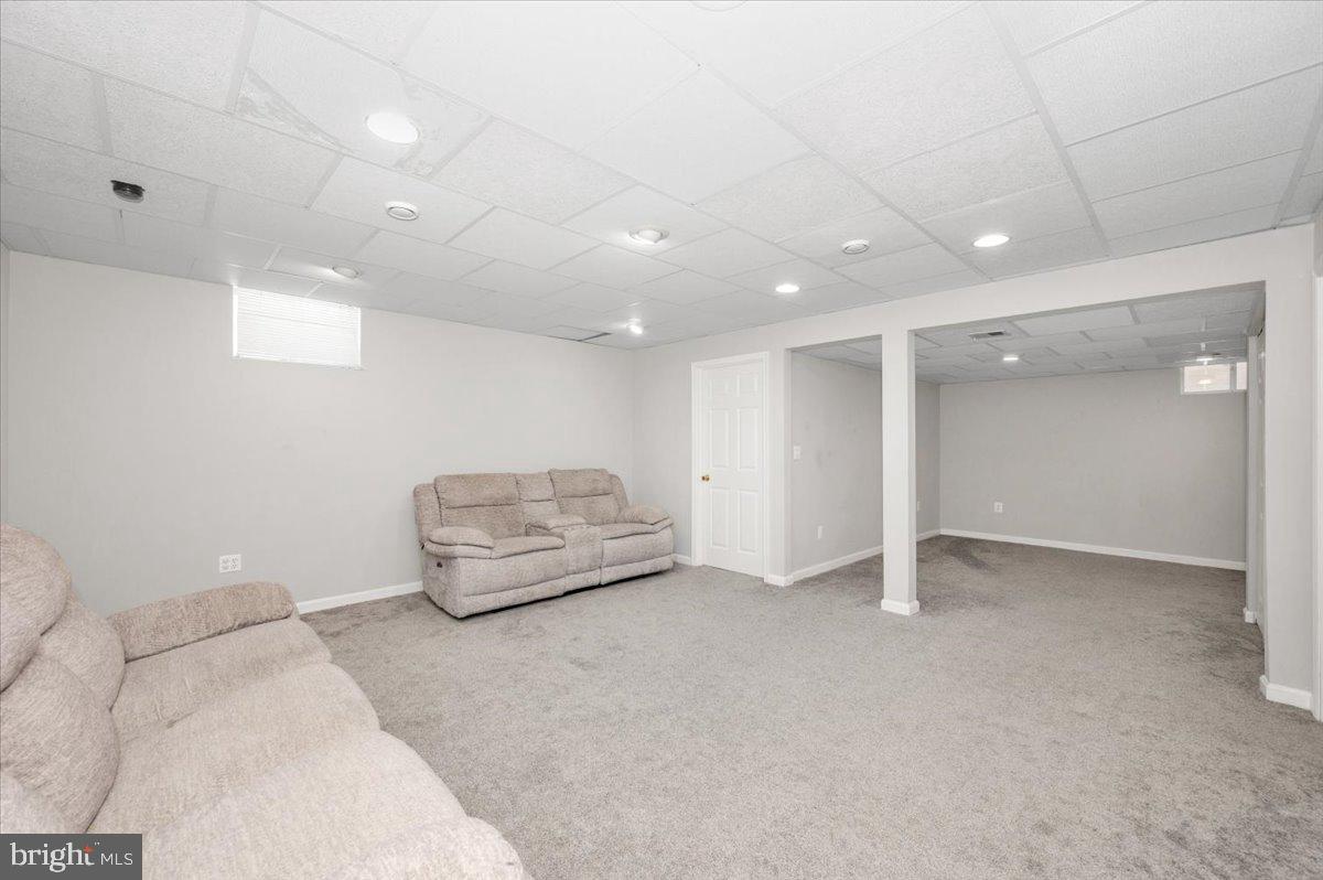 OAK HOLLOW - Residential