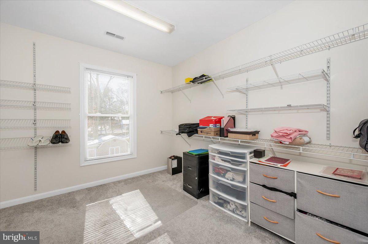 OAK HOLLOW - Residential