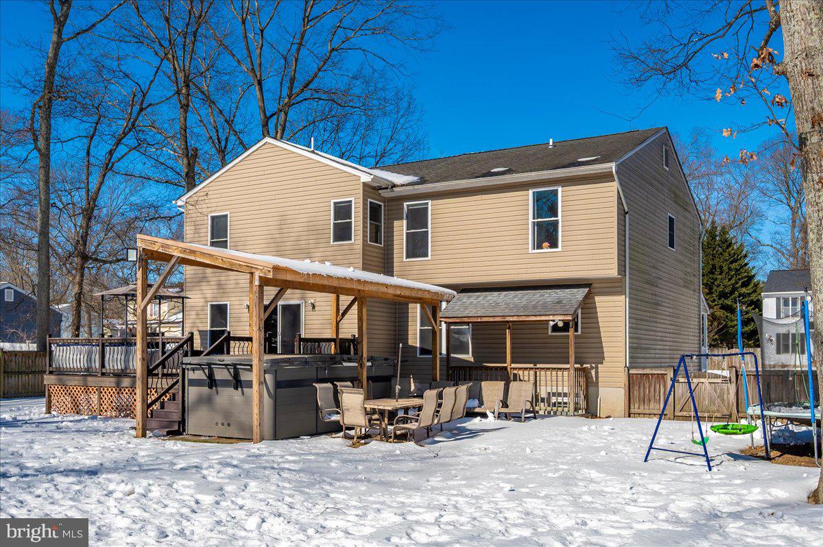 OAK HOLLOW - Residential