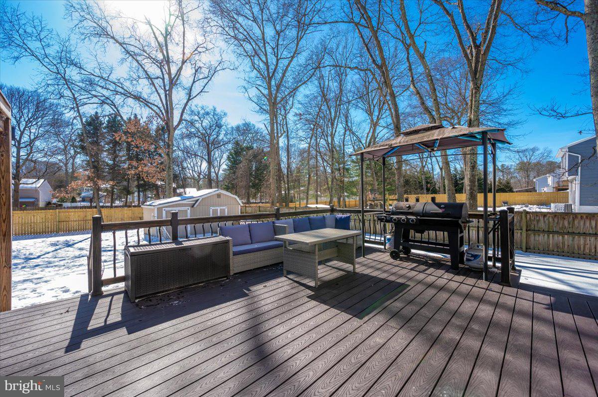 OAK HOLLOW - Residential