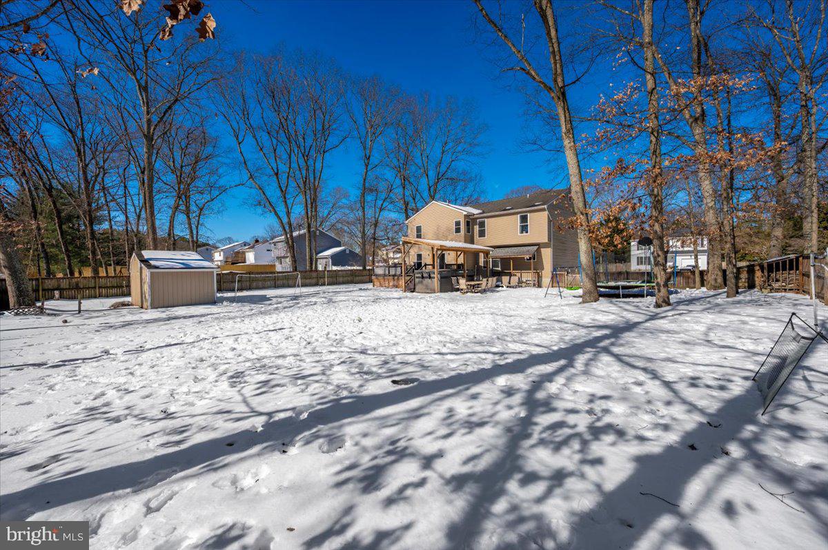 OAK HOLLOW - Residential