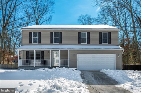 241 ARMSTRONG LANE PASADENA MD 21122