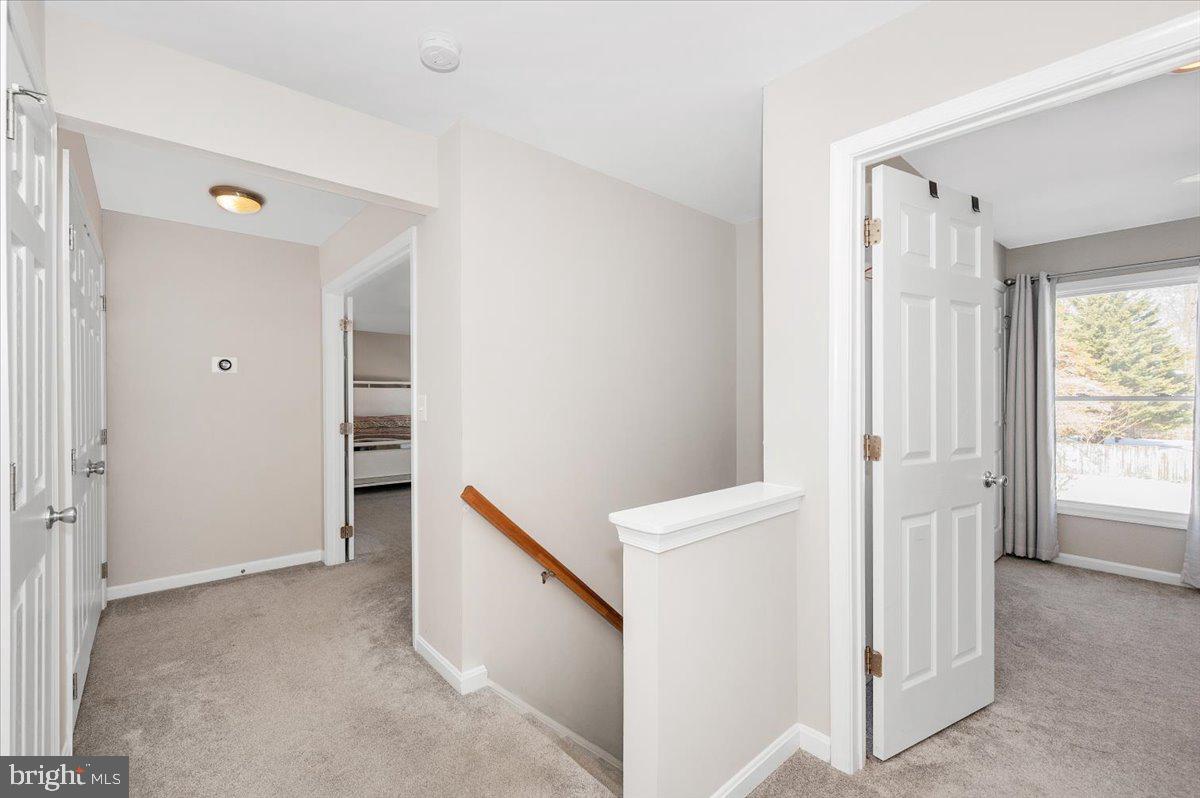 OAK HOLLOW - Residential