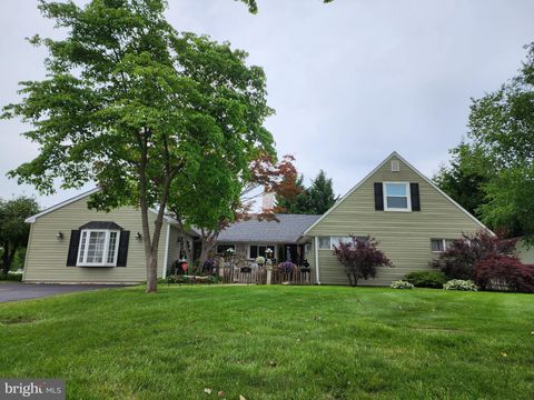 45 SHADYWOOD ROAD LEVITTOWN PA 19056