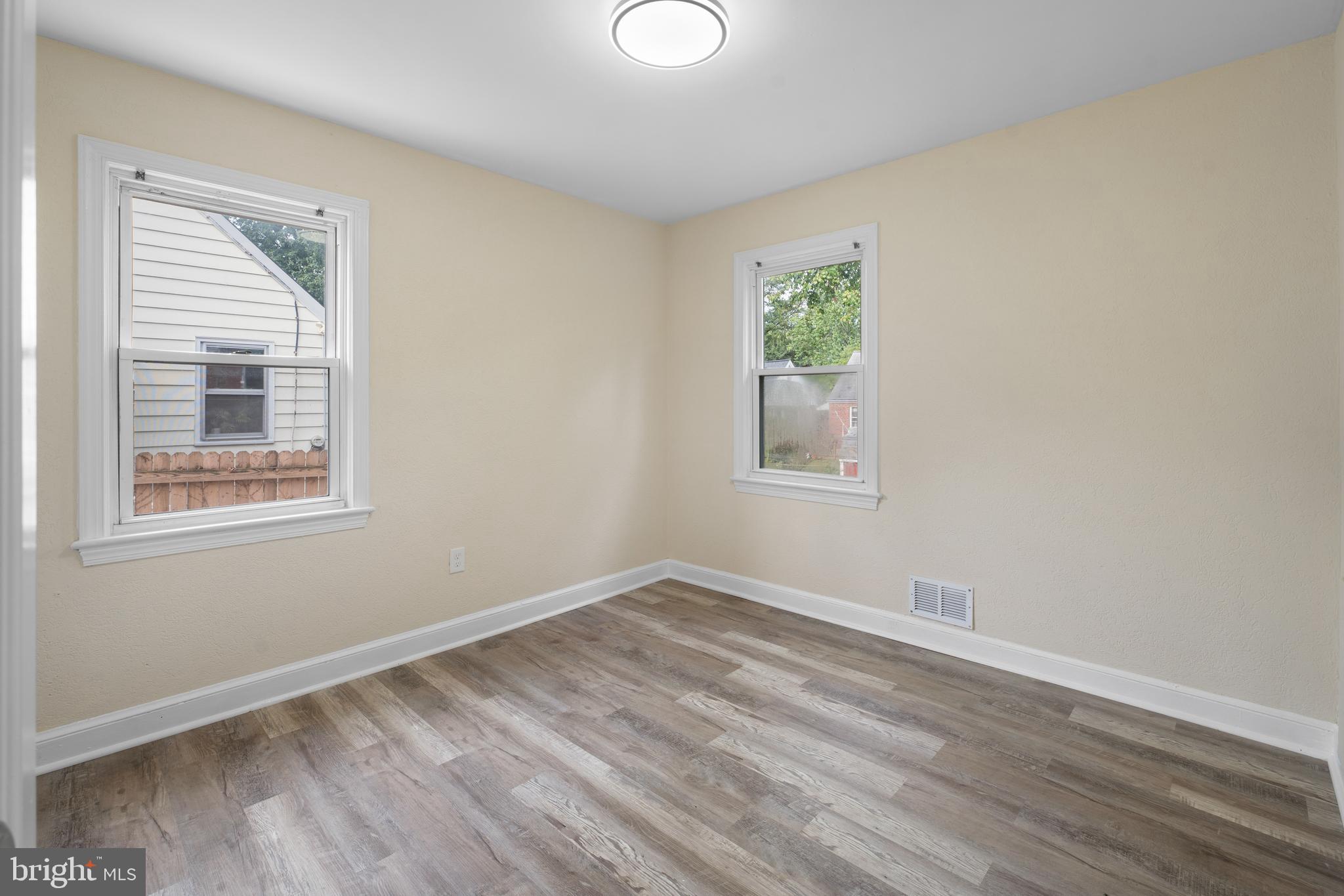 QUEENS CHAPEL MANOR - Residential