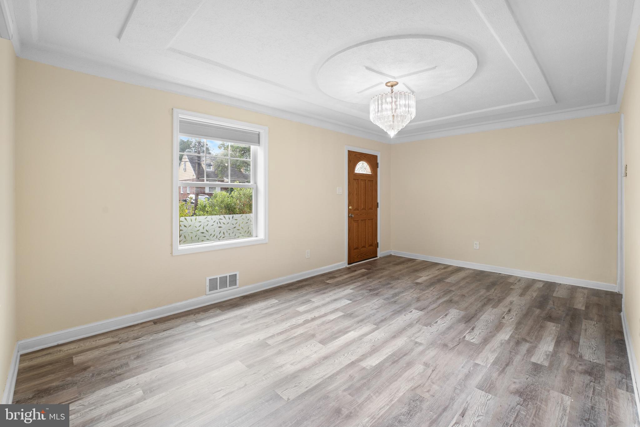 QUEENS CHAPEL MANOR - Residential