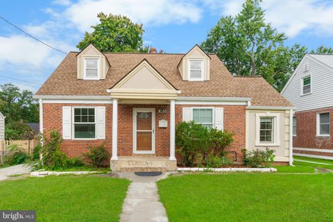 Homes For Sale - 5820 32nd Avenue<br/> HYATTSVILLE, MD 20782