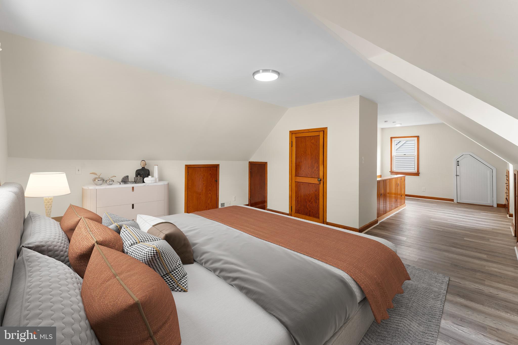 QUEENS CHAPEL MANOR - Residential