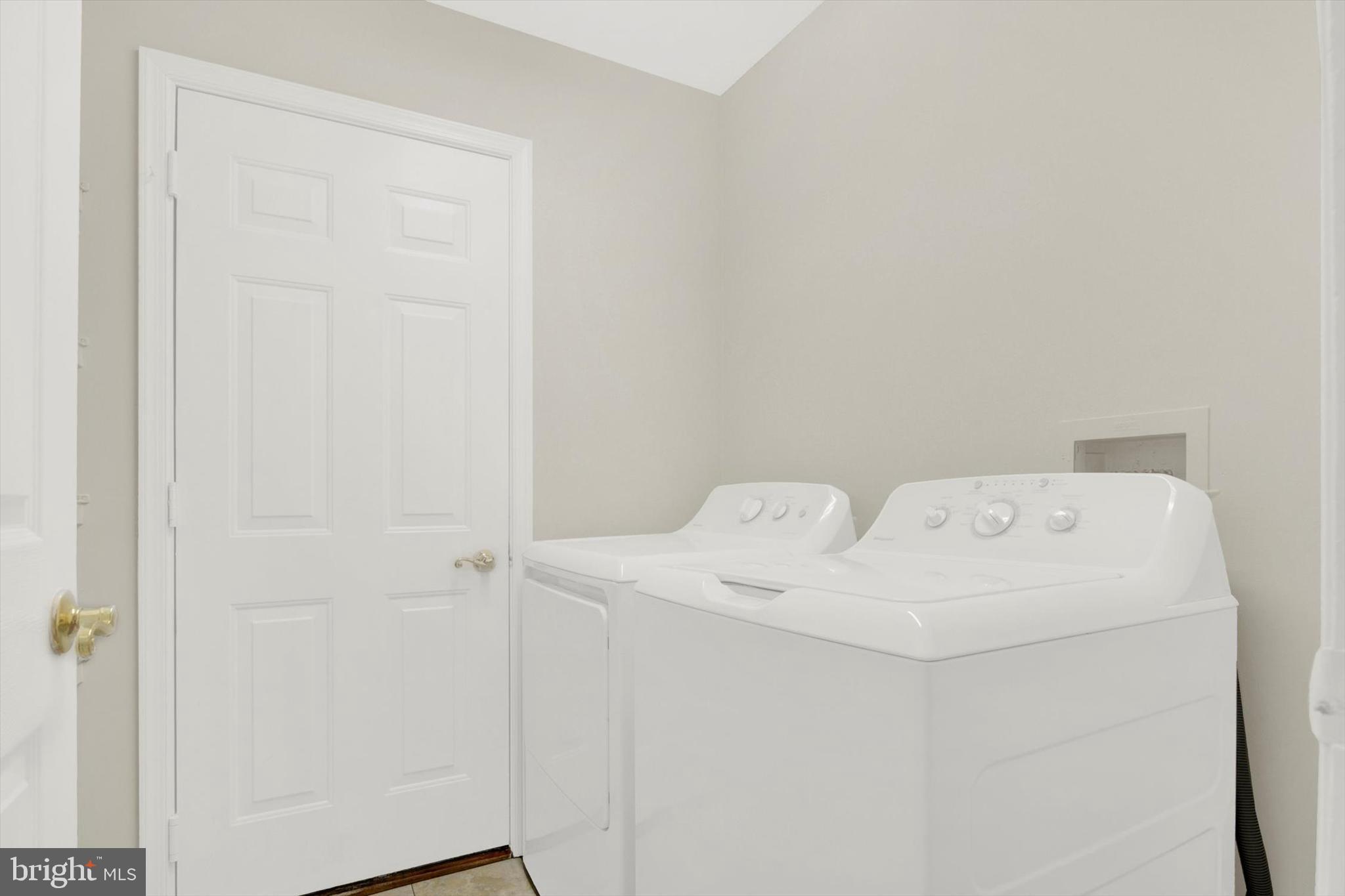 GALES MANOR - Residential