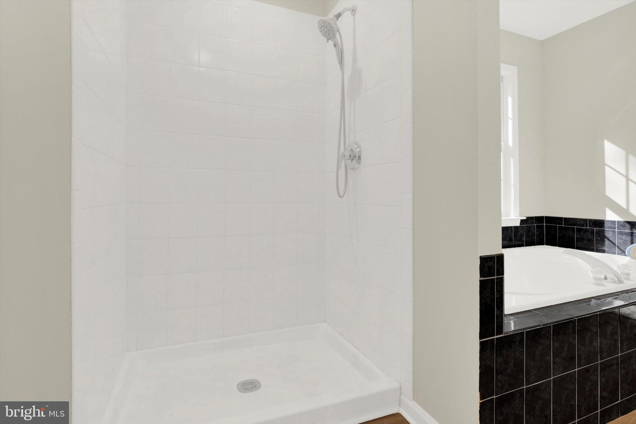 GALES MANOR - Residential