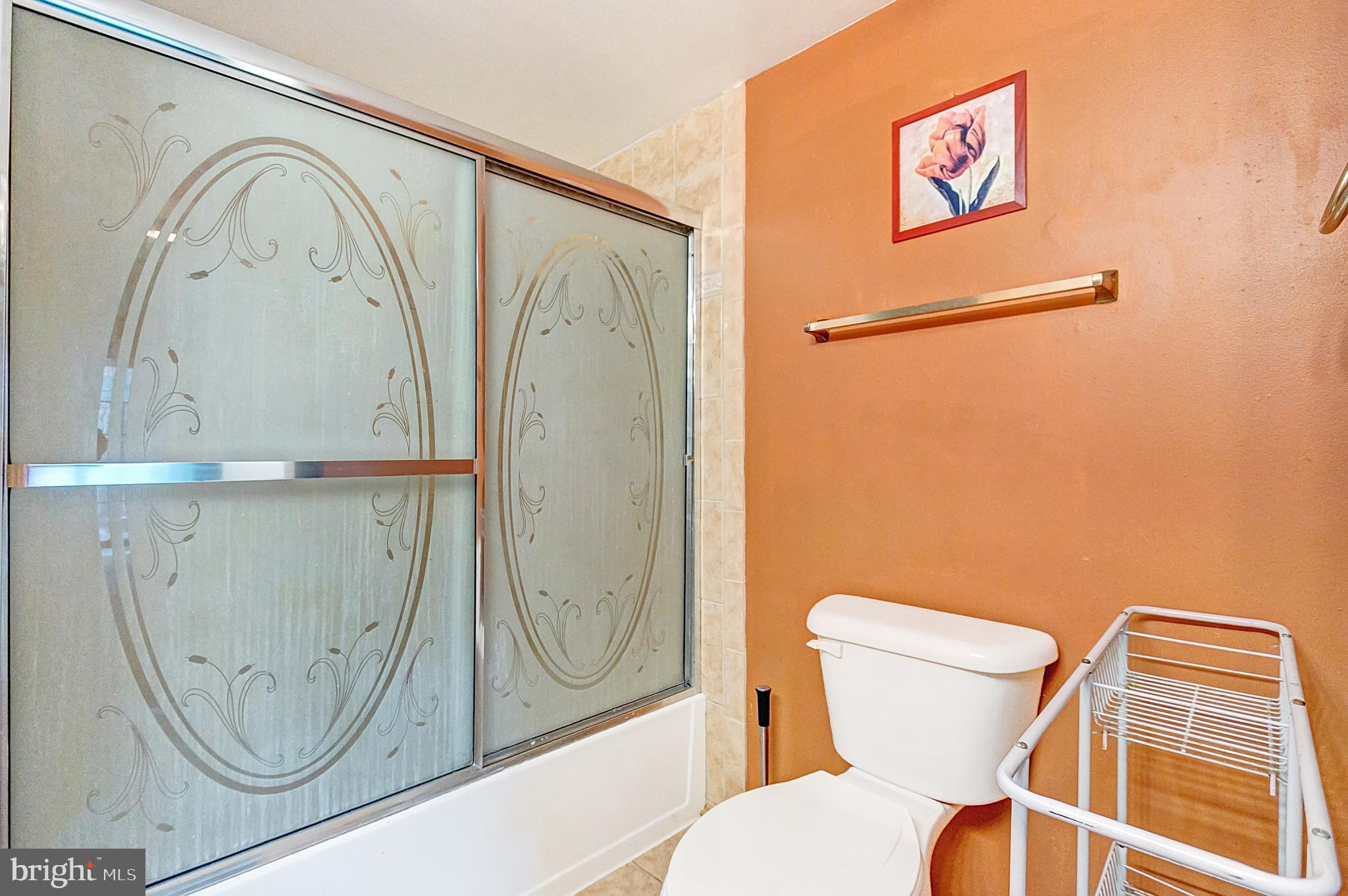 TOWNES OF GLOUCESTER - Residential Lease