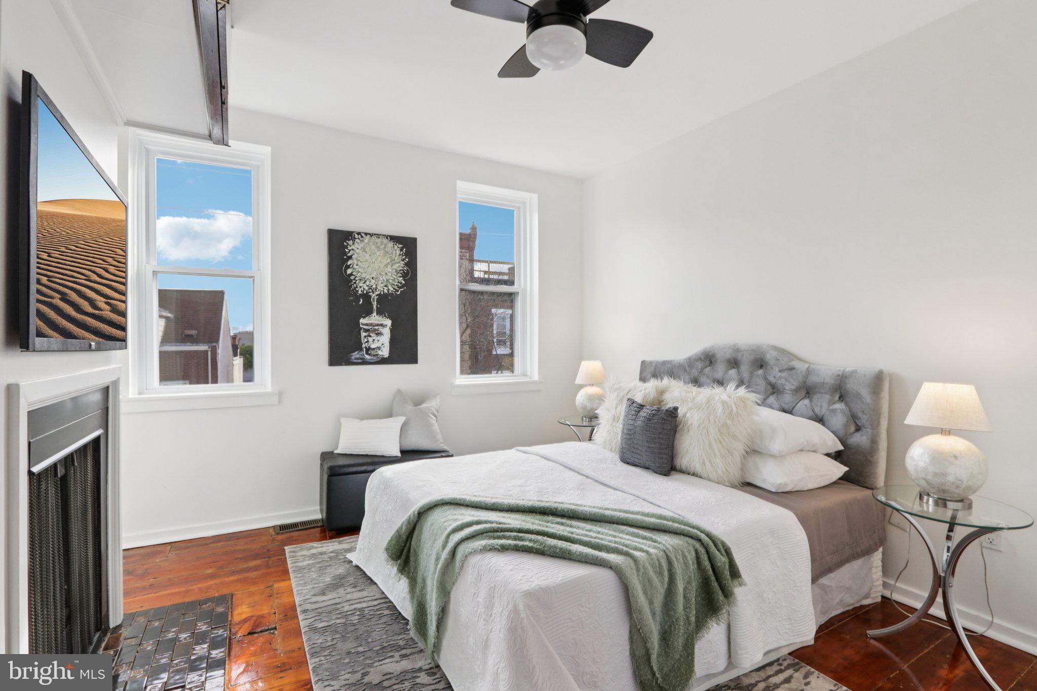 QUEEN VILLAGE - Residential